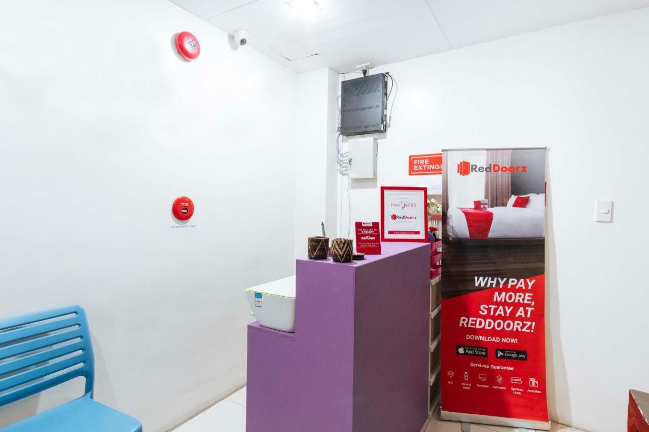 Reddoorz Near Robinsons Place Manila Eksteriør billede