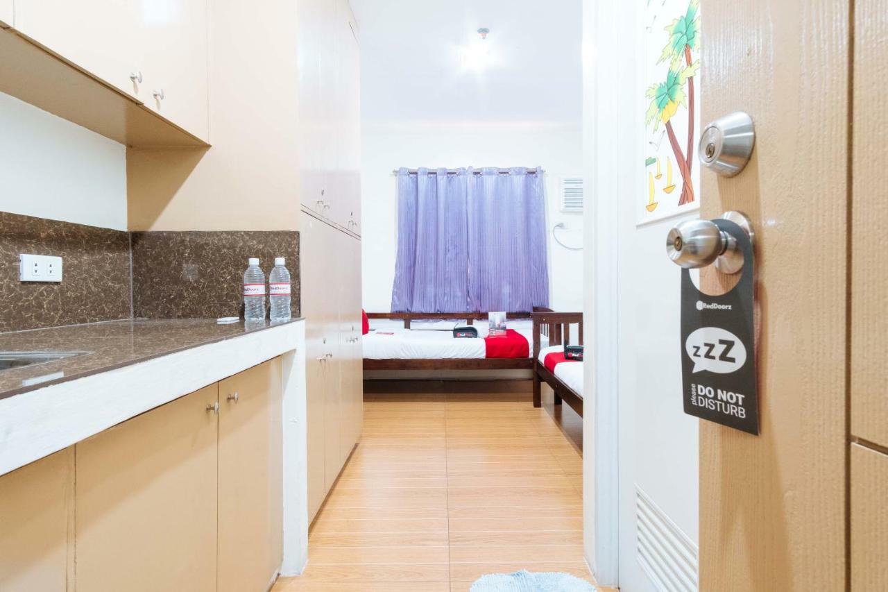 Reddoorz Near Robinsons Place Manila Eksteriør billede
