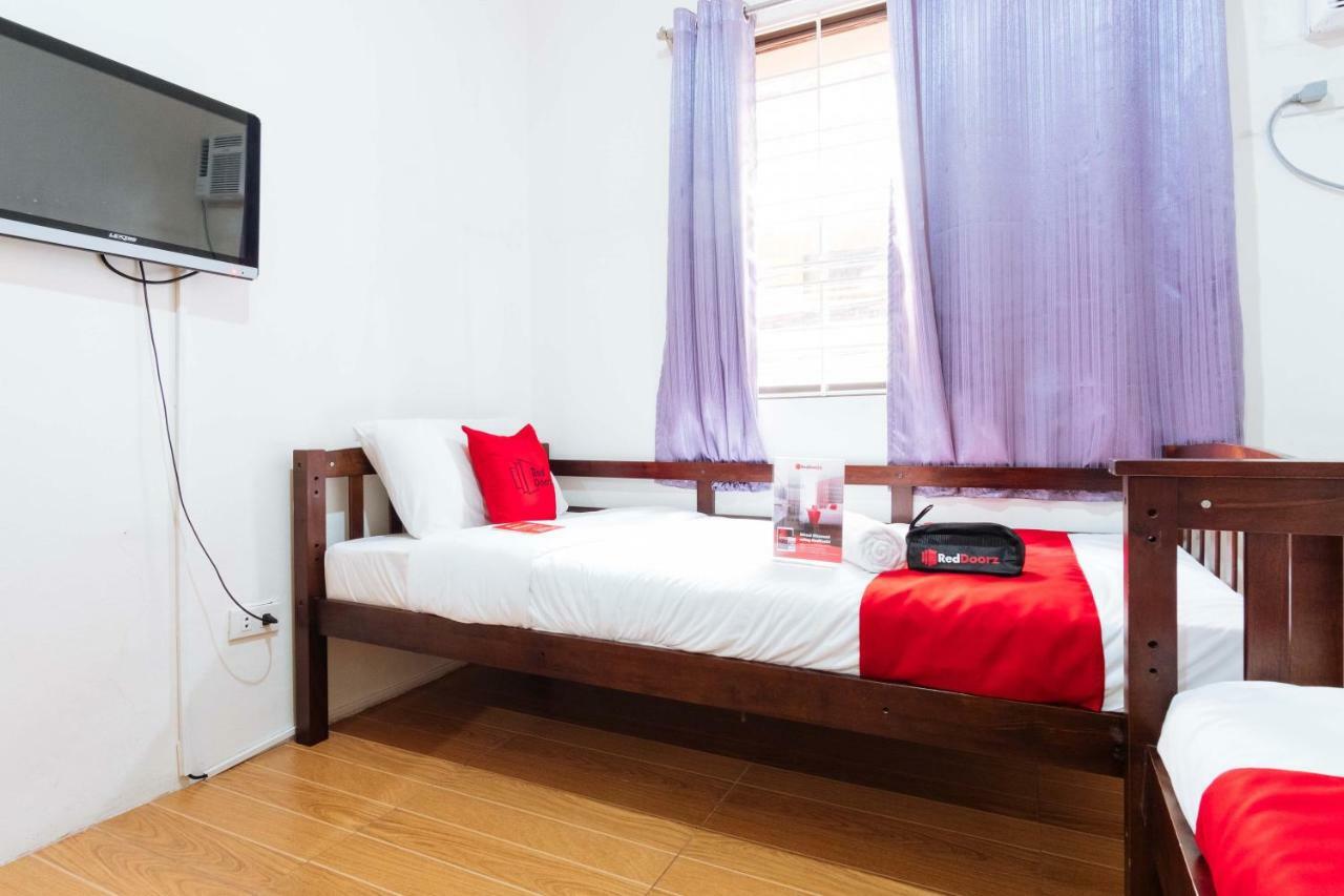 Reddoorz Near Robinsons Place Manila Eksteriør billede